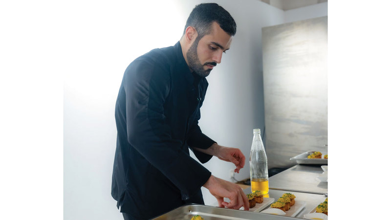 عبدالرحمن لوتاه: عمدت خلال ابتكار الأطباق إلى تجريب النكهات والتجانس في ما بينها، واختيار الألذ.