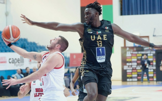 الصورة: قمة إماراتية في &laquo;سلة دبي&raquo; بين المنتخب والنصر اليوم