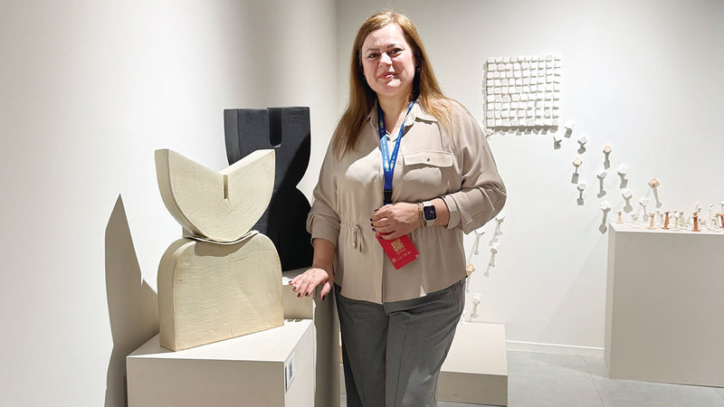 رواء المهداوي: الخزف من المواد القابلة للكسر والمرنة في التشكيل، وهذا ما يجعلها كمادة تتقاطع مع المشاعر الإنسانية بشكل مباشر.