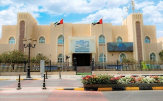 الصورة: ربط مساكن &laquo;حي الدوب&raquo; بشبكة الصرف الصحي في دبا الحصن