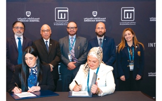 الصورة: المستشفى الأمريكي دبي يحقق إنجازاً جديداً في الجراحة الروبوتية باقتناء نظام &laquo;دا فينشي 5&raquo; الروبوتي الجراحي المتطور