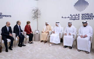 الصورة: محمد بن راشد يبحث مع مديرة صندوق النقد الدولي مستجدات الاقتصاد العالمي