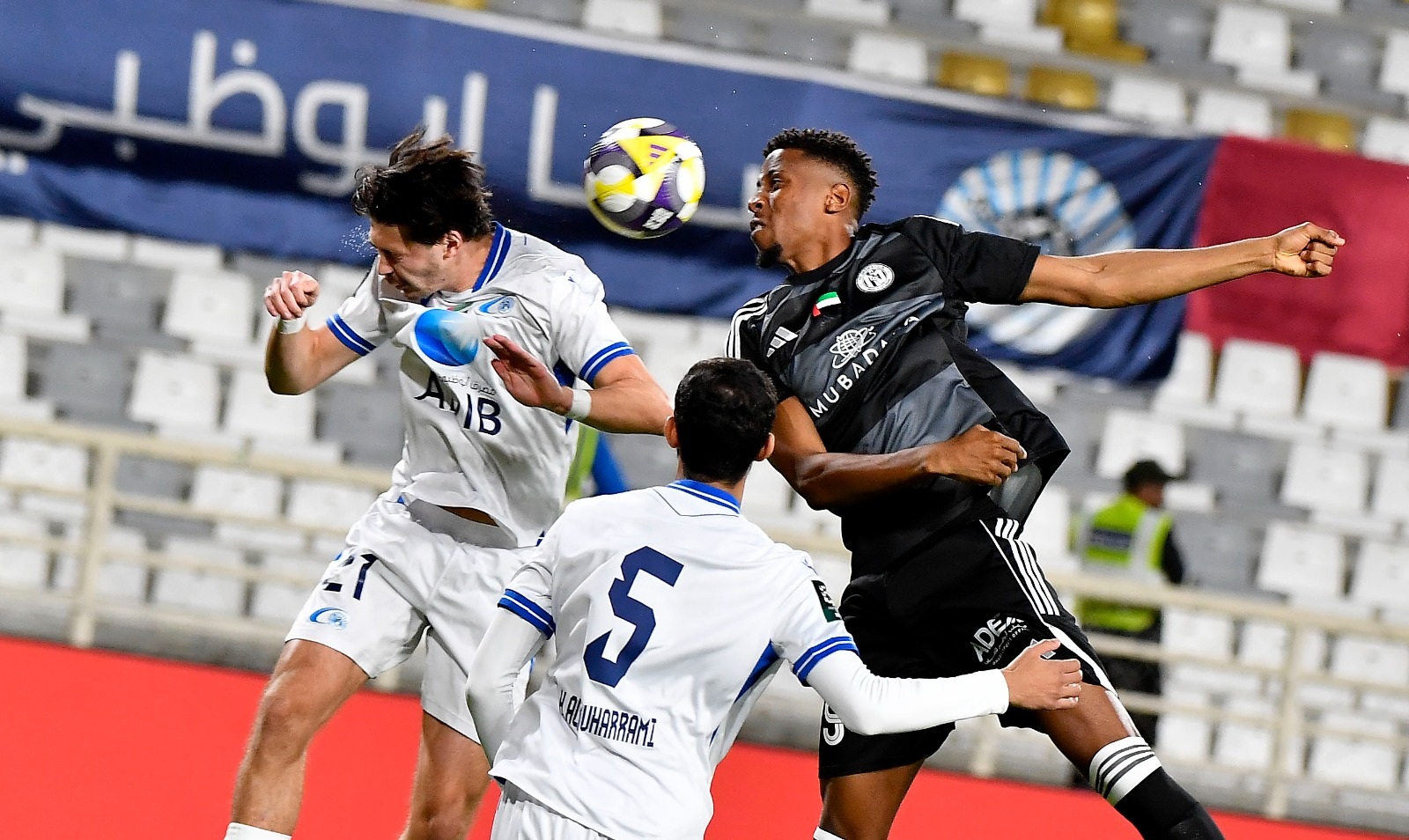 الجزيرة يُكمل عقد المتأهلين إلى نصف نهائي الكأس