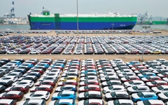 الصورة: أوروبا لا تستطيع حل مشكلاتها الاقتصادية باللجوء إلى الصين