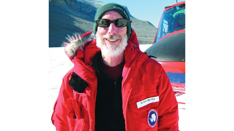 عمل الباحث روس فيرجينيا في غرينلاند يعد جزءاً من برنامج أنشأته &laquo;الخارجية الأميركية&raquo; عام 2007. من المصدر