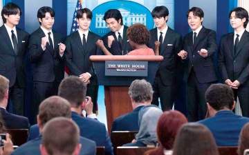 الصورة: حفل عودة فرقة &laquo;BTS&raquo;.. مباشرة على &laquo;نتفليكس&raquo;