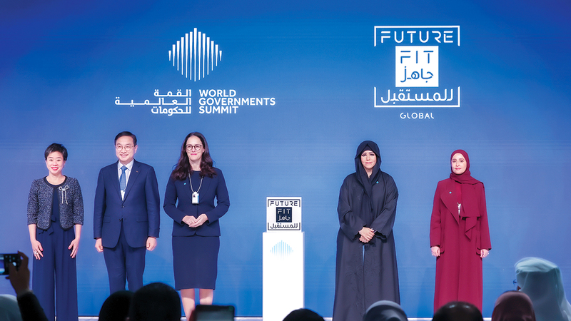 لطيفة بنت محمد تكرم 3 مشاريع حكومية بالنسخة العالمية من علامة الجاهزية للمستقبل