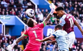 الصورة: منع الضربات الرأسية في الدوري الإنجليزي