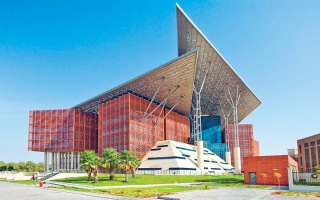 الصورة: موظف يتهم شركة بإنهاء خدماته للتهرّب من سداد عمولة مشروع