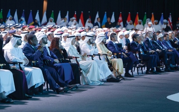 الصورة: محمد بن راشد يشهد جلسة رئيسة لسيف بن زايد في القمة العالمية للحكومات 2026