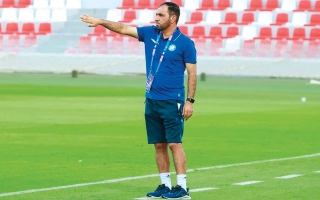 الصورة: محمد الخديم: دعم اتحاد الكرة للمدرب المواطن بـ 6000 درهم لا يكفي