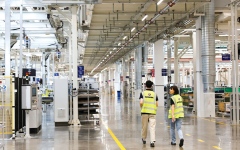 الصورة: السويد تدرس التعاون مع فرنسا وبريطانيا في مجال الأسلحة النووية