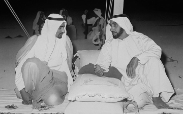 الصورة: حمد الشرقي يروي ذكرياته &laquo;مع زايد&raquo;..  صاحب اليد الخضراء التي حوّلت الإمارات إلى جنة