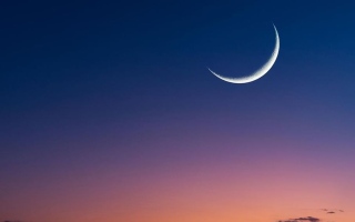تعلن هيئة الإمارات للإفتاء عن انعقاد لجنة لتحري هلال شهر رمضان 1447هـ في موقع الحصن التاريخي مساء الثلاثاء.