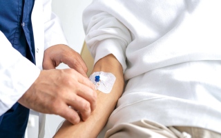 الصورة: &laquo;أبوسليمان&raquo; يحتاج إلى 53.9 ألف درهم كُلفة دعامات قلبية