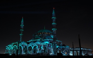 الصورة: مهرجان أضواء الشارقة.. تنتهي العروض ويبقى أثر النور