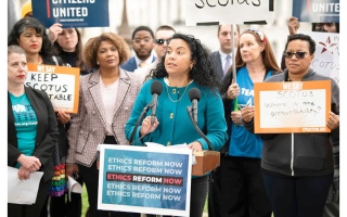 الصورة: الانتخابات التمهيدية للكونغرس تُحدّد الاتجاه العام في أميركا