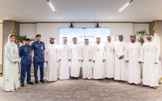 الصورة: "دبي للطيران المدني" و"الجمارك" تطلقان مشروع "التفتيش المرئي عن بُعد"