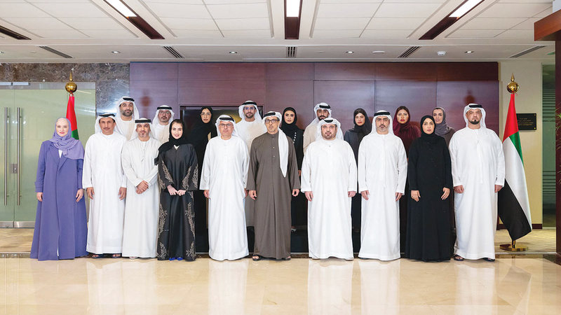 منصور بن زايد: تمكين الكفاءات الوطنية ومرونة التشريعات أساس بناء اقتصاد أكثر استدامة منصور بن زايد: تمكين الكفاءات الوطنية ومرونة التشريعات أساس بناء اقتصاد أكثر استدامة