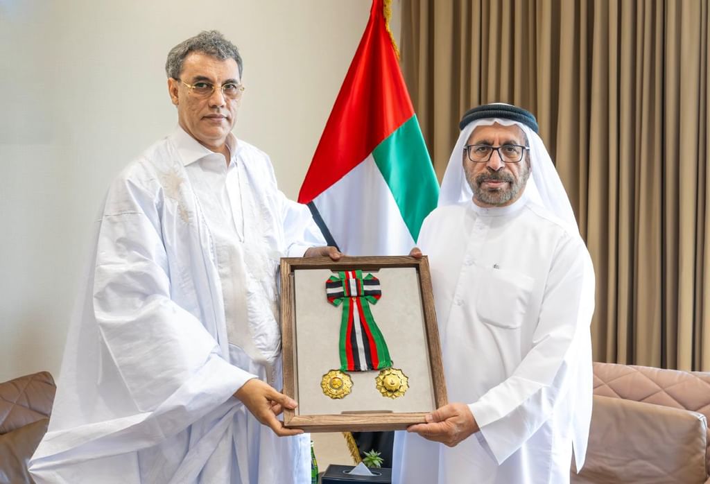 رئيس الدولة يمنح سفير موريتانيا وسام الاستقلال من الطبقة الأولى رئيس الدولة يمنح سفير موريتانيا وسام الاستقلال من الطبقة الأولى