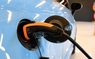 الصورة: تفكر في التغيير إلى السيارات الكهربائية؟.. عليك بهذه النصائح من البداية