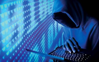 الصورة: اختراق بيانات 1.2 مليون حساب بنكي في فرنسا