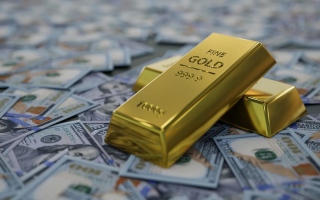 الصورة: الذهب يتراجع 0.1 % مع ارتفاع الدولار