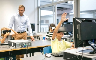 الصورة: &laquo;التربية&raquo; تُحدّد منصات الذكاء الاصطناعي التوليدي المصرّح بها