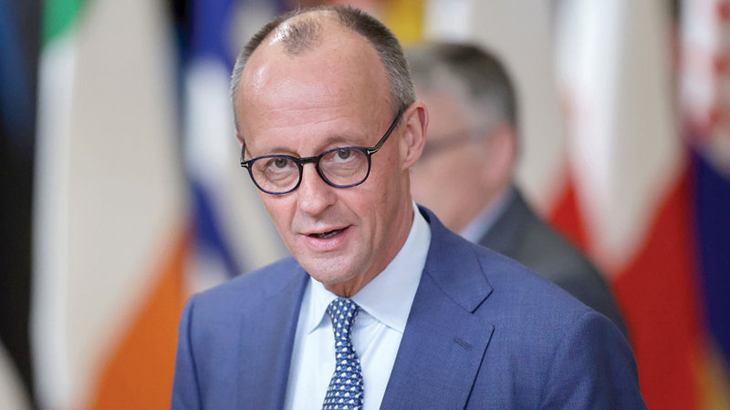 ميرتس بدأ زيارة للصين على رأس وفد يضم 30 رجل أعمال. إي.بي.إيه