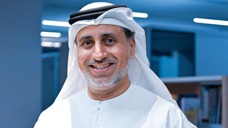 خليل عبدالواحد: التنوع الذي تحمله المجموعة يبرز الحراك الفني في المنطقة العربية، والأثر الذي تركه مبدعوها في المشهد.