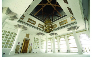 الصورة: مسجد آمنة الغرير يُنظِّم &laquo;نبض الخير&raquo; للتبرع بالدم