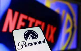 الصورة: صفقة وارنر براذرز تميل لكفة باراماونت بعد انسحاب نتفلكس