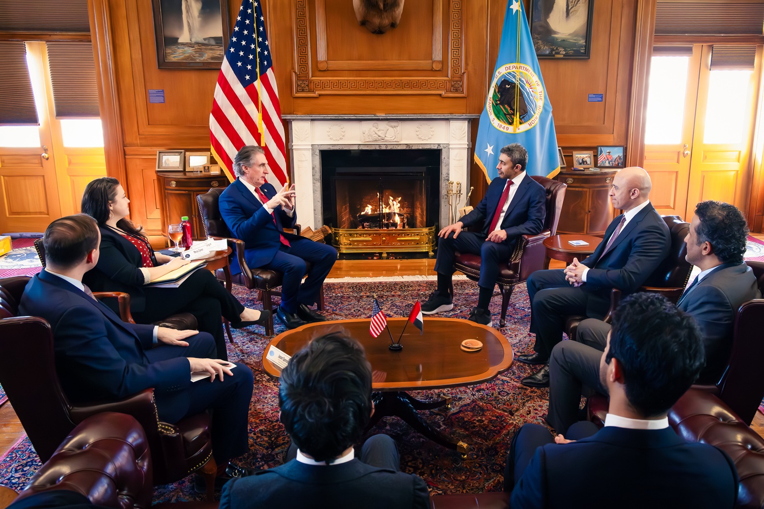 عبدالله بن زايد يختتم زيارة عمل إلى واشنطن عبدالله بن زايد يختتم زيارة عمل إلى واشنطن