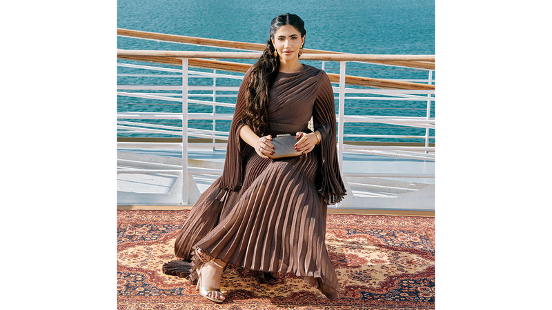 أزياء رمضان تتسم بالحشمة والتصاميم الهادئة. من المصدر