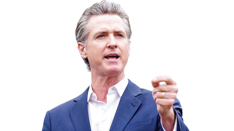 حاكم كاليفورنيا غافين نيوسوم أصدر مذكراته بعنوان &laquo;شاب في عجلة من أمره&raquo;. أ.ب