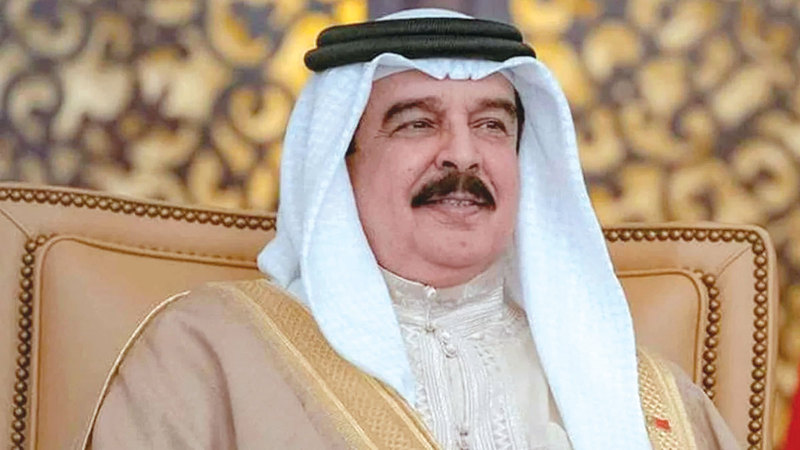 ملك البحرين: الاعتداءات الإيرانية السافرة على أراضي الإمارات والبحرين ودول شقيقة تهديد لأمن المنطقة.