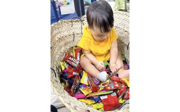 الصورة: &laquo;النثور&raquo;.. رسالة حب واحتفاء بالحياة في البيوت الإماراتية