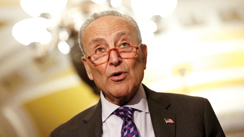 شومر حثّ الكونغرس على الانعقاد سريعاً لإعادة تأكيد دوره الدستوري. رويترز