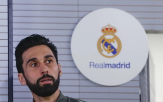 الصورة: أربيلوا يتعهد لجمهور ريال مدريد بمواصلة القتال.. المعركة المقبلة مفصلية