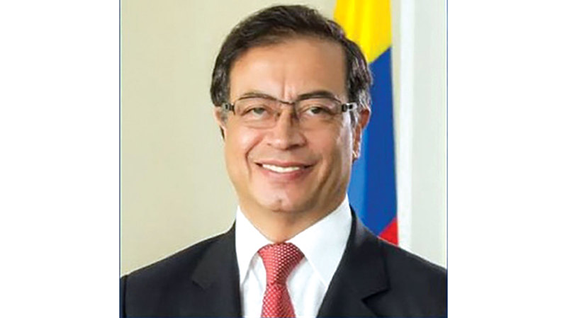 غوستافو بيترو أوريغو: كولومبيا تستنكر الاعتداءات الإيرانية السافرة وتدعم الإمارات في ما تتخذه من إجراءات لحماية أمنها وسلامة أراضيها.