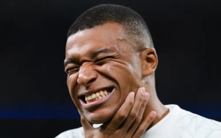 الصورة: أجبروه على السفر.. مبابي ينضم إلى منتخب فرنسا بركبة مصابة