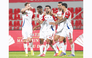 الصورة: ماجد حسن: المركز الثامن لا يليق بالشارقة