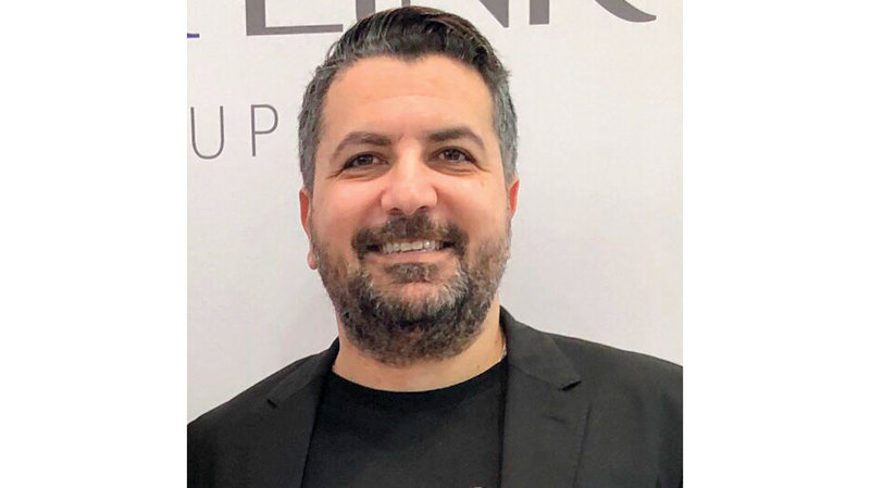 صلاح منصور: الناقلات تنشر بشكل آني جداول الرحلات المتأثرة، وتمدد من طرفها الخيارات المرنة، وننصح المسافرين بتحديث البيانات.