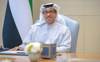 الصورة: منصور بن زايد: زايد رسّخ قِيَماً جعلت من العطاء نهجاً أصيلاً في مسيرة الإمارات