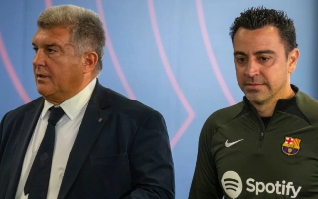 الصورة: تشافي يتهم لابورتا بإفشال عودة ميسي إلى برشلونة.. لهذا السبب!