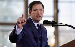 الصورة: وزير الخارجية الأميركي: إيران تحاول "أخذ العالم رهينة"