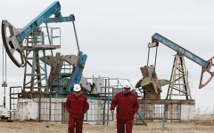 الصورة: ارتفاع أسعار النفط يمنح روسيا &laquo;شريان حياة&raquo; قد لا يستمر طويلاً