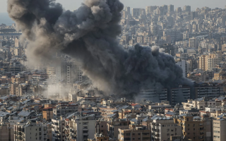 الصورة: وزير &zwnj;الدفاع اللبناني: إسرائيل قصفت لبنان نحو 3500 مرة خلال وقف النار