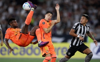 الصورة: برشلونة أمام نيوكاسل.. سيء في الأداء ومحظوظ بالنتيجة!