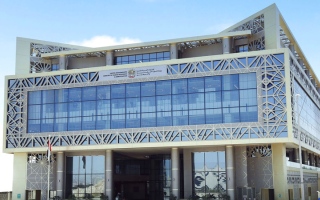 الصورة: &laquo;الموارد البشرية&raquo;: القطاعات الاقتصادية في الدولة تعمل بكفاءة كاملة